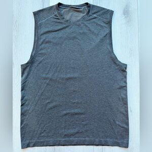 Metal Vent Tech Sleeveless Shirt

Size L
Colour Graphite Grey/Black